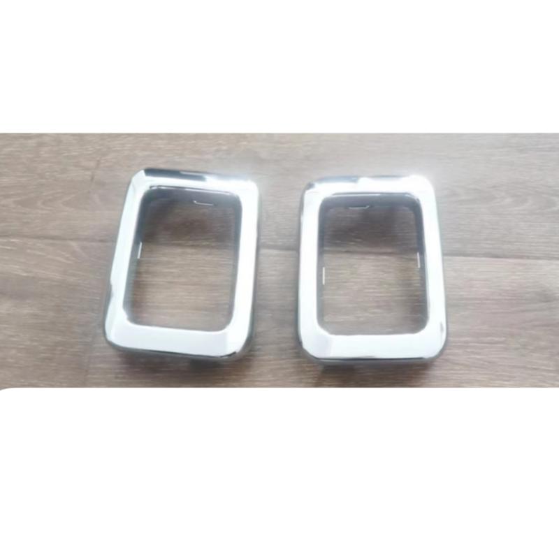 Rear bumper exhaust pipe trim (L/R)