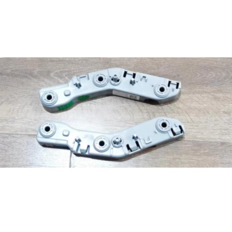 Front bumper support bracket. (L/R)