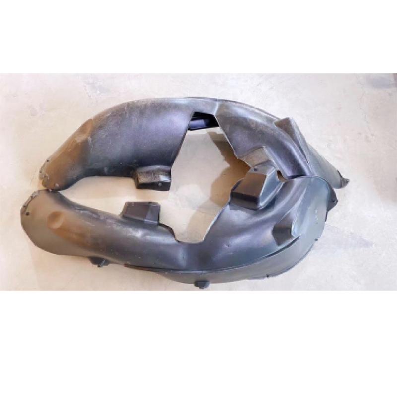 Inner liner for the rear wheel.