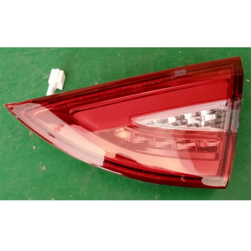 Rear lights (movable section), flat lights.