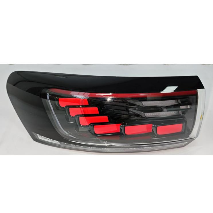rear outer tail light