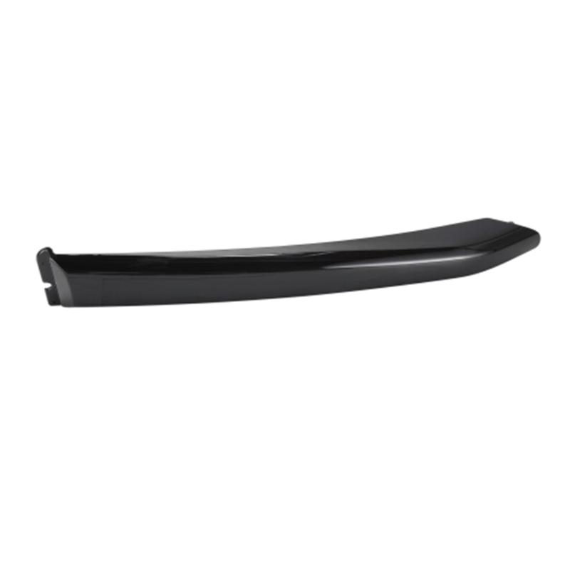Front moulding gloss black