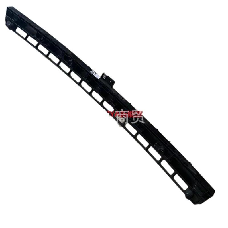 Rear bumper bracket