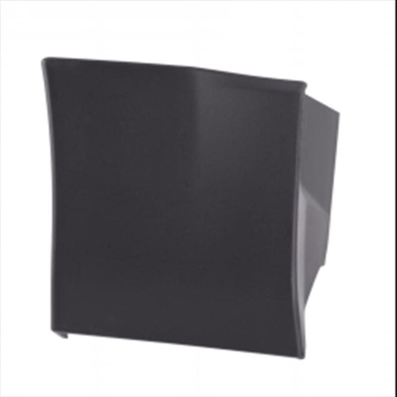 Front fender lower moulding w/o insert