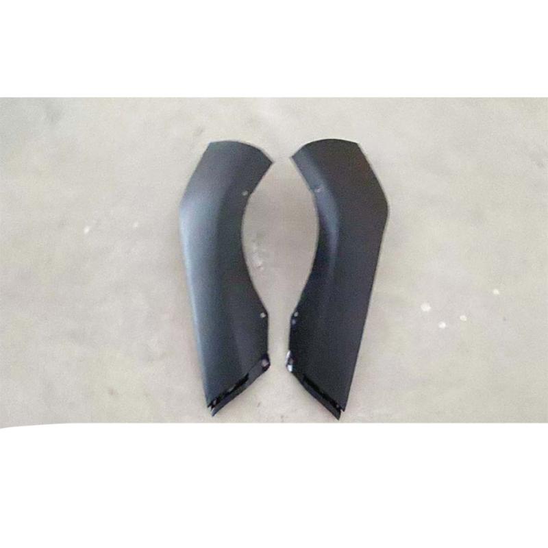 Front bumper corner cover.