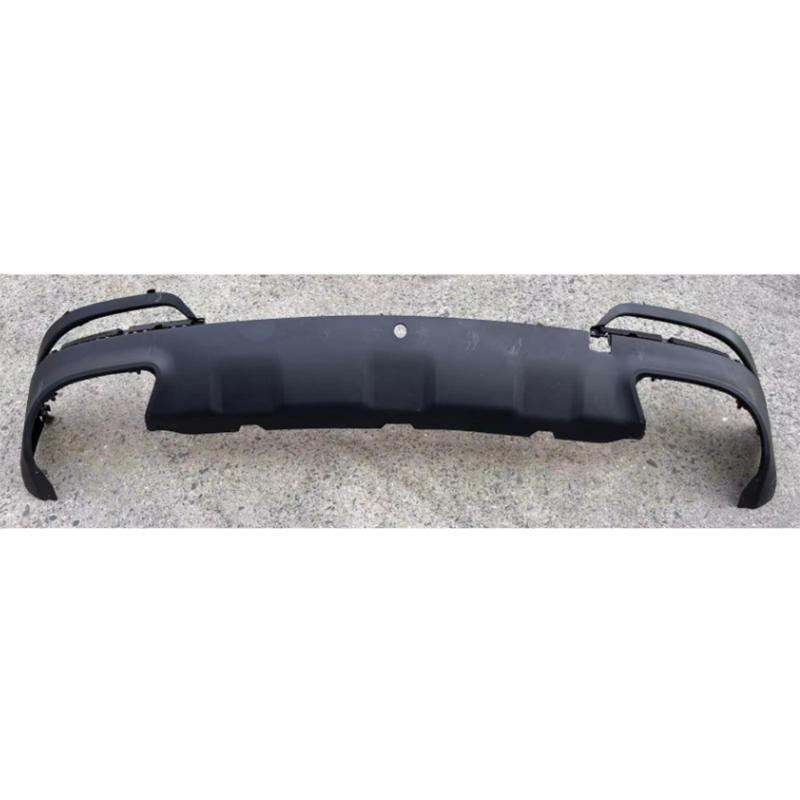 Lower section of the rear bumper.