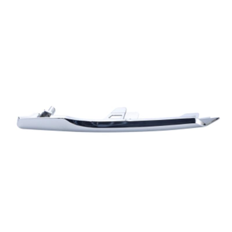 Fog lamp grille lower moulding chromed