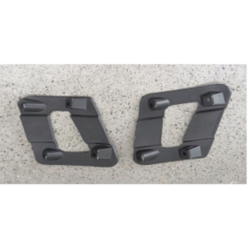 Front vent cover mounting bracket