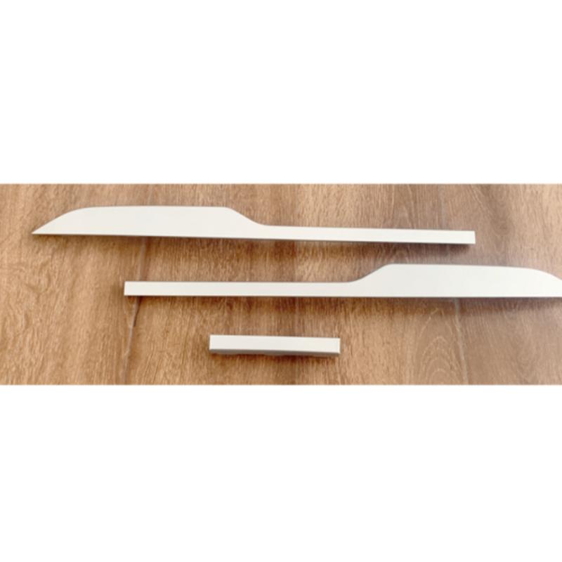 Silver front bumper trim (left, center, right).