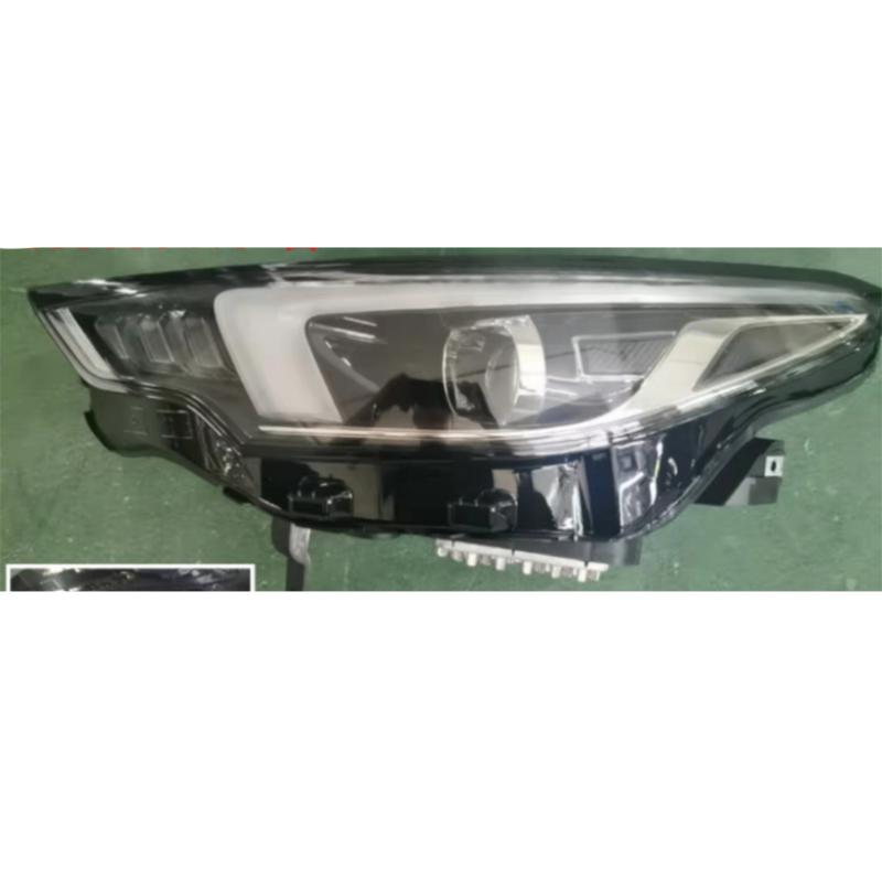 (High-end configuration – LED) headlights.