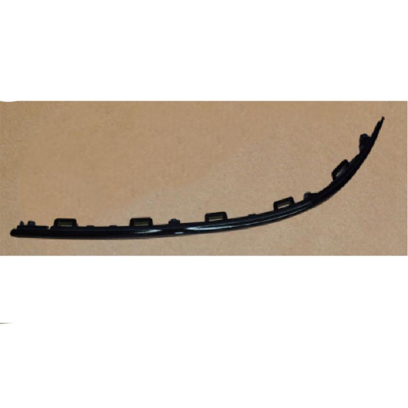 High-gloss black rear bumper trim.