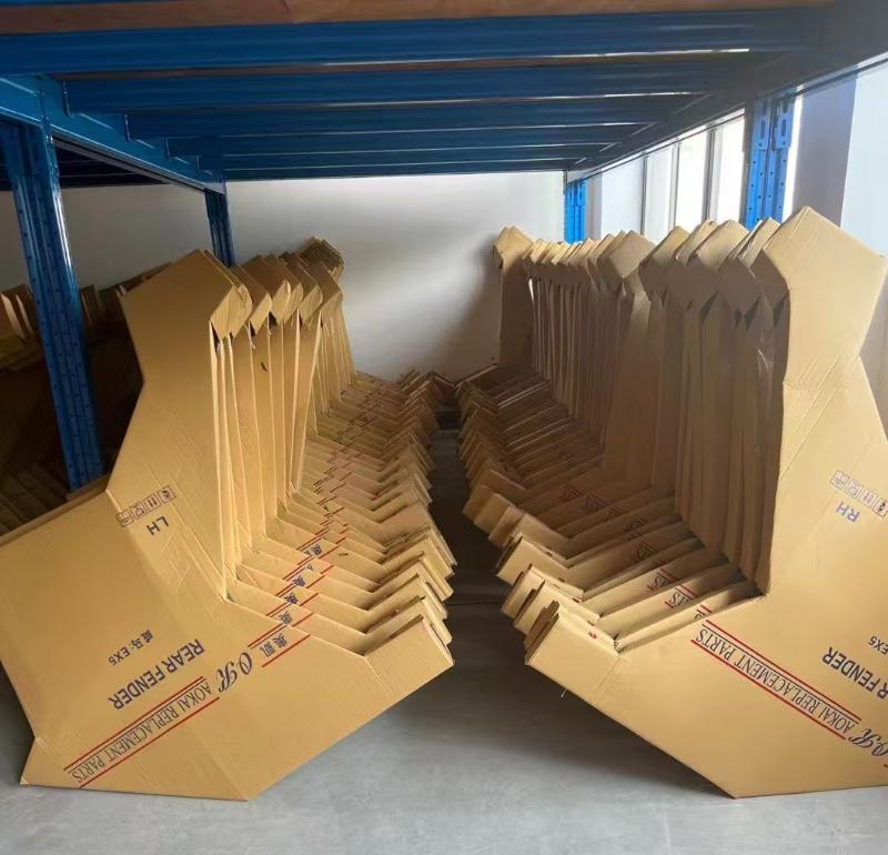 Rear wing panel