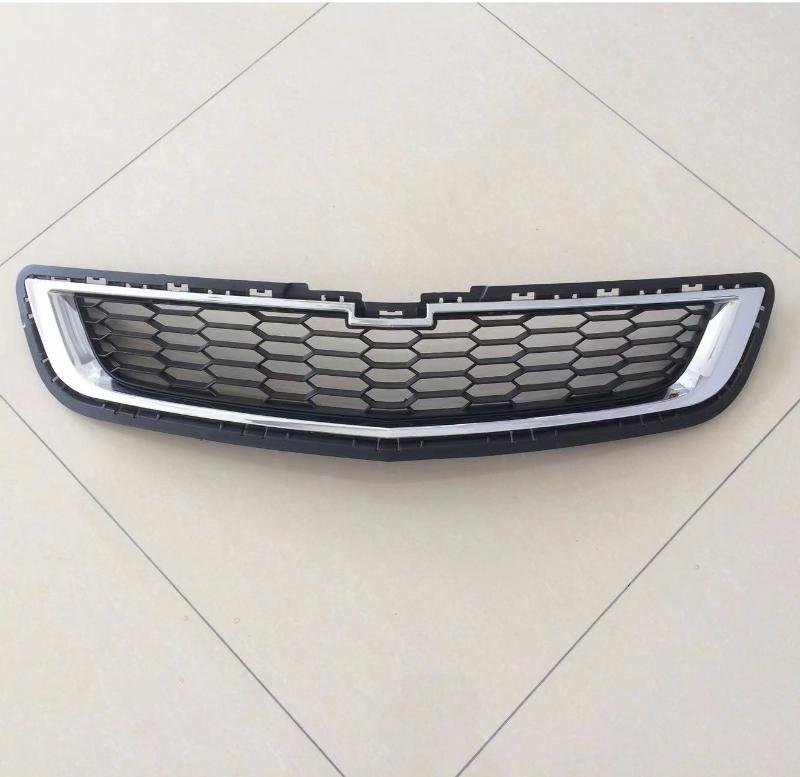 LOWER GRILLE