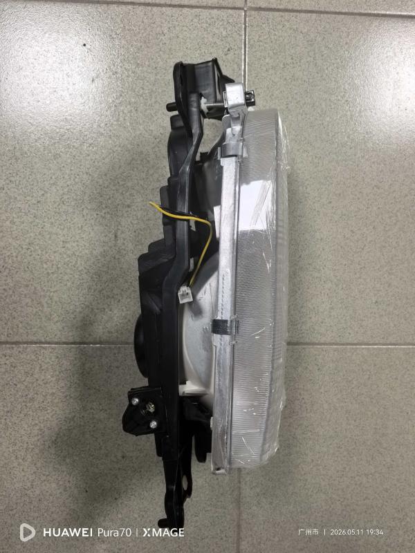 HEAD LAMP LH/RH - 0K60C-51040; 0K60C-51030 - 2
