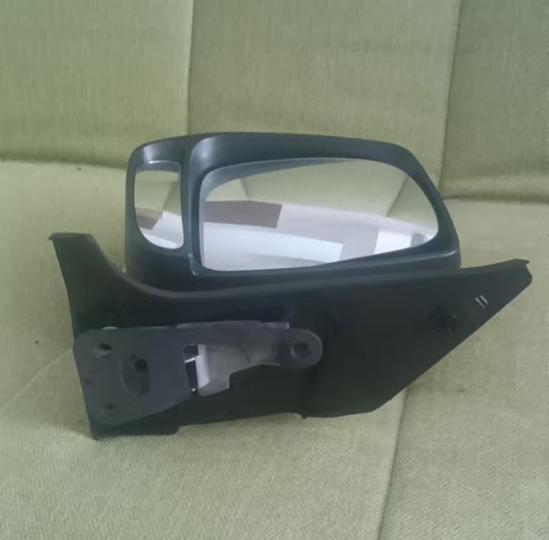 MIRROR LH/RH - CNHC15-17683-DA - 5